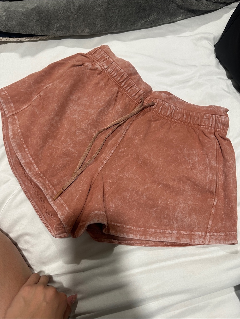 Lululemon Washed Rust Drawstring Women’s Shorts
